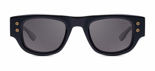 DITA MUSKEL 01